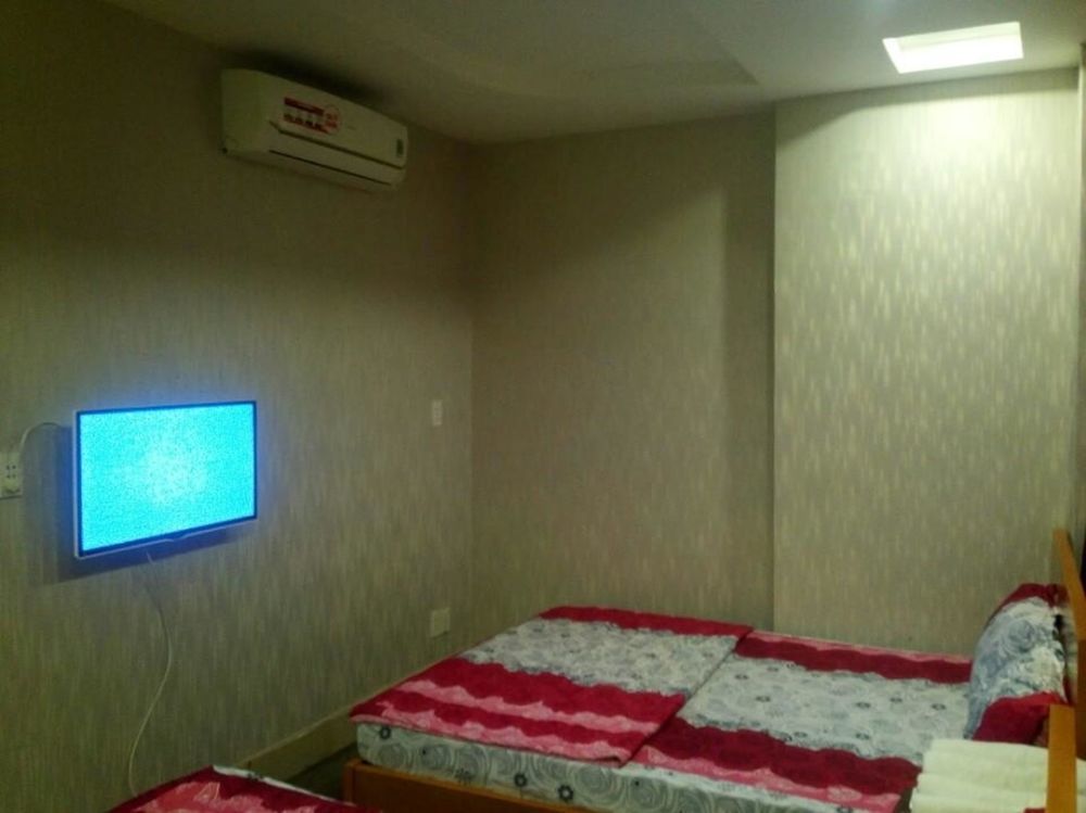 Venus Hotel - 2I1A Bạch Đằng P2 Tân Bình Thành Pho Ho Chí Minh Esterno foto
