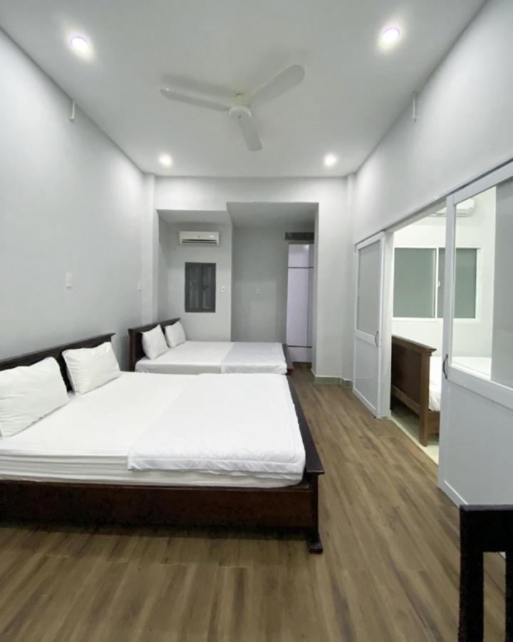 Venus Hotel - 2I1A Bạch Đằng P2 Tân Bình Thành Pho Ho Chí Minh Esterno foto
