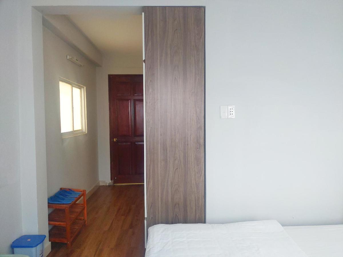 Venus Hotel - 2I1A Bạch Đằng P2 Tân Bình Thành Pho Ho Chí Minh Esterno foto