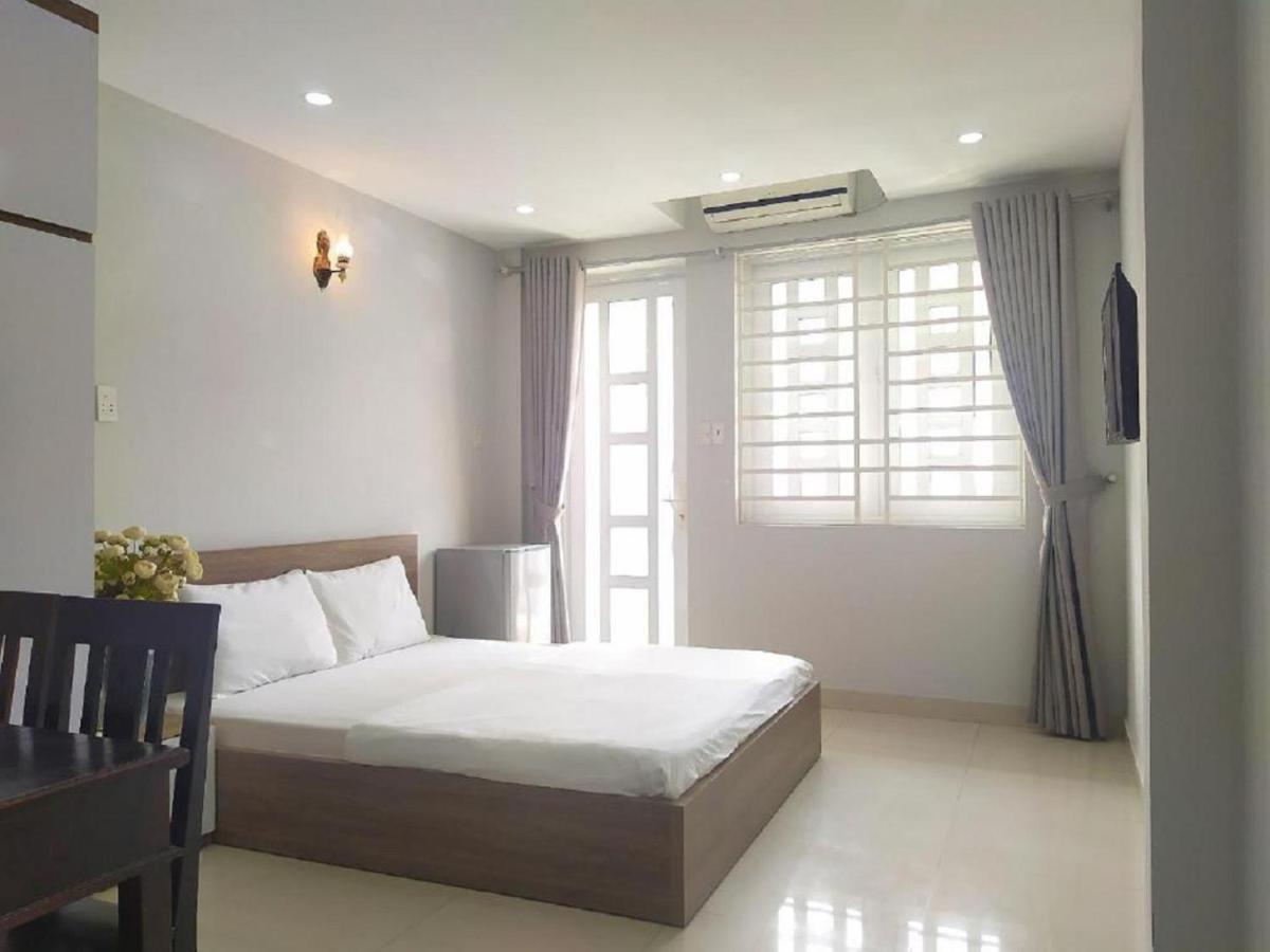 Venus Hotel - 2I1A Bạch Đằng P2 Tân Bình Thành Pho Ho Chí Minh Esterno foto