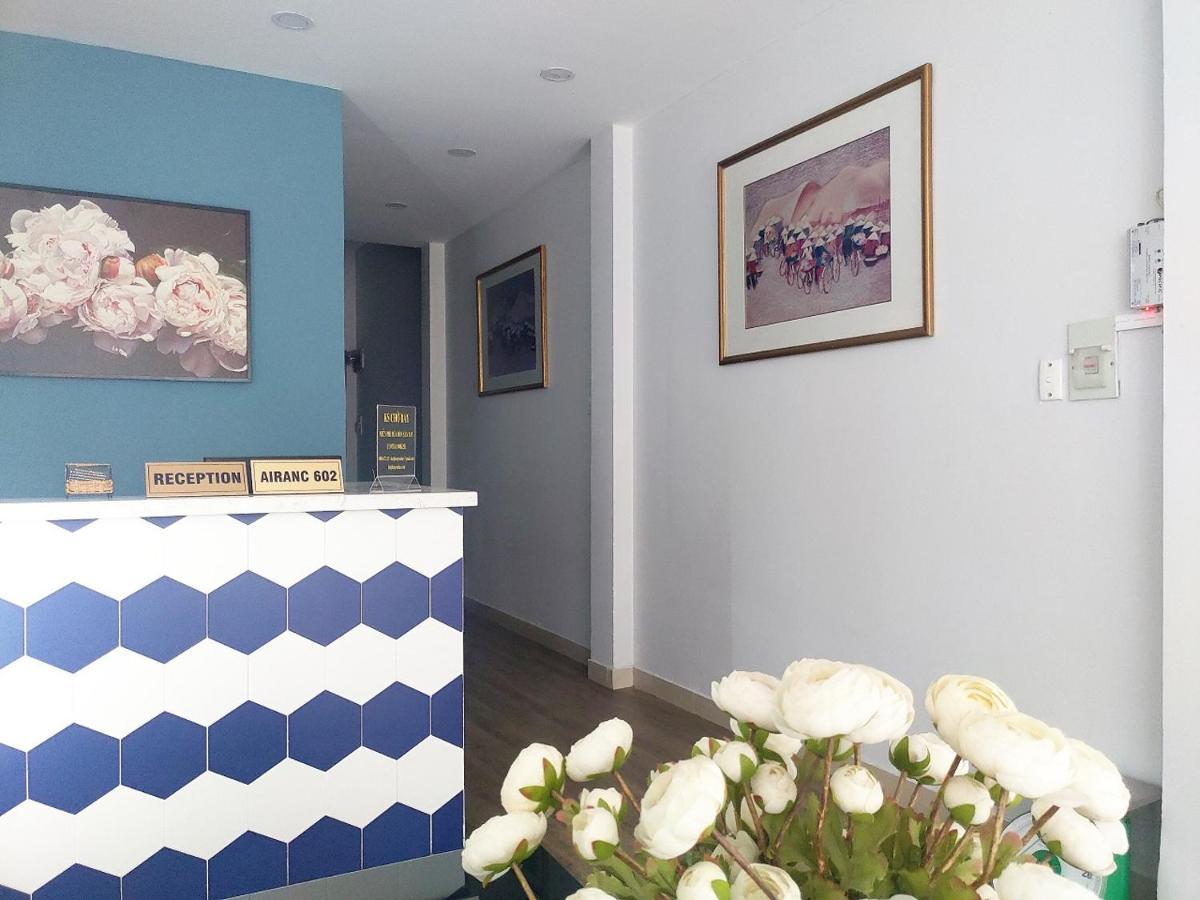 Venus Hotel - 2I1A Bạch Đằng P2 Tân Bình Thành Pho Ho Chí Minh Esterno foto