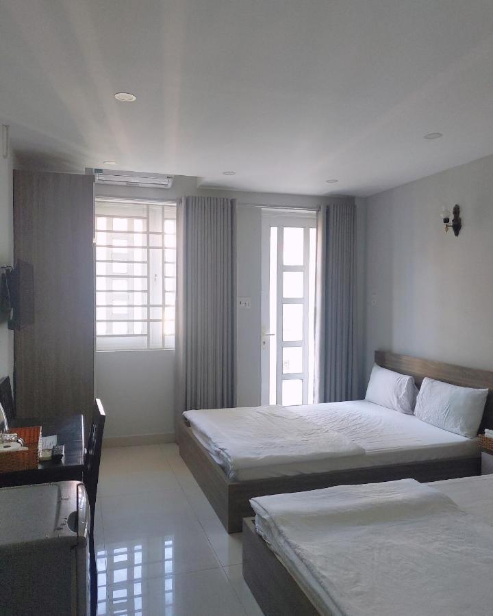 Venus Hotel - 2I1A Bạch Đằng P2 Tân Bình Thành Pho Ho Chí Minh Esterno foto